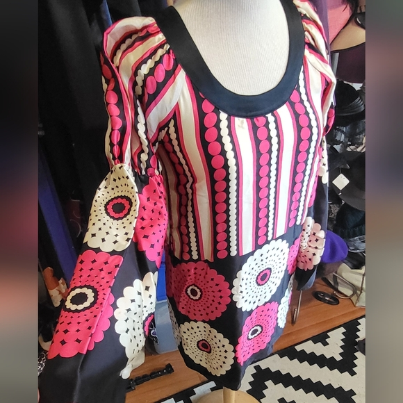 NWT Voom by Joy Han Colorful Graphic Print Silk Mini Dress Fit for a Fashionist - Picture 2 of 6